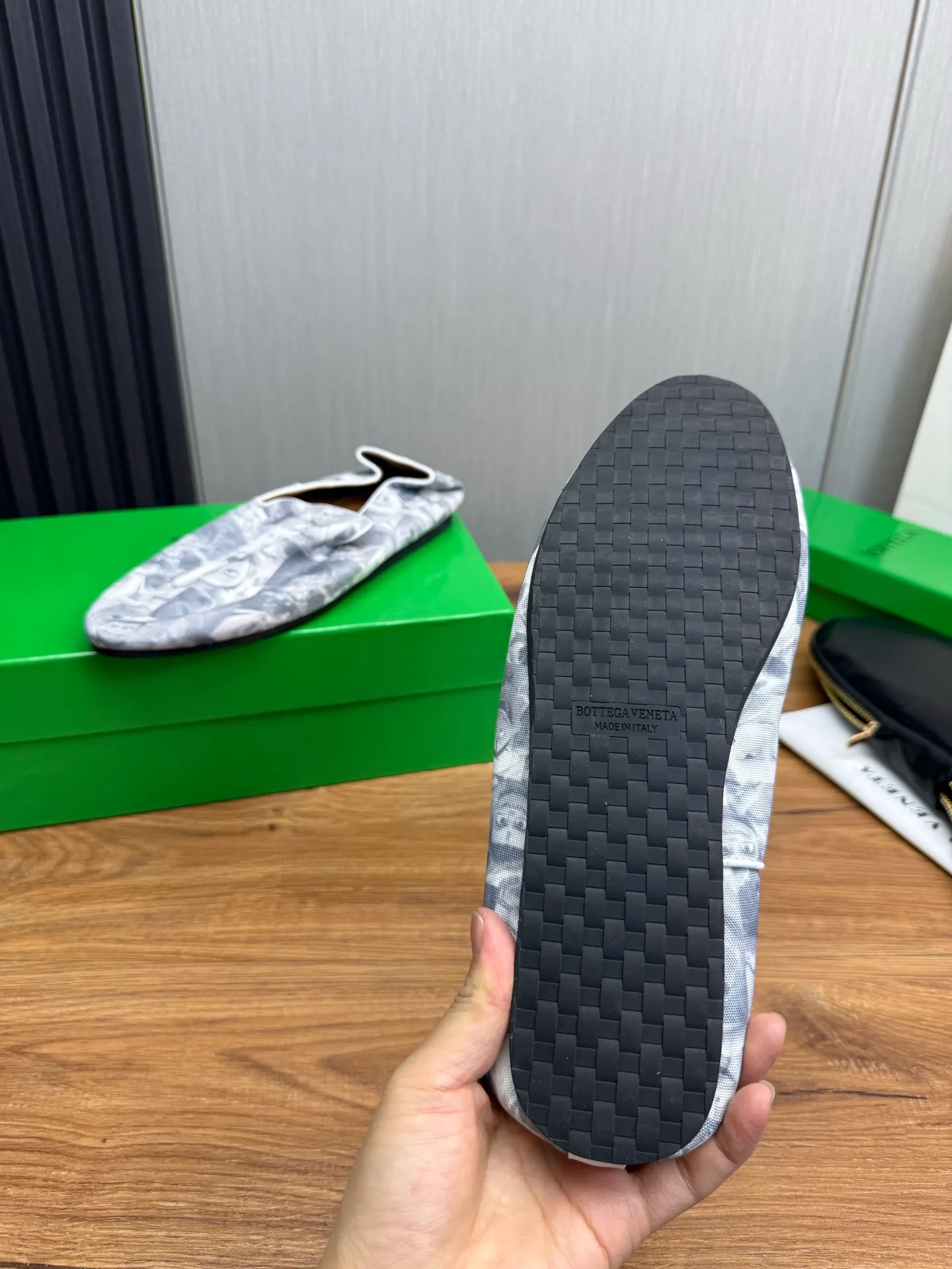 Men's shoes 💰460💰 BV - popular wallet shoes 👟 Casual, fashionable and comfortable 🔗 Good partner for travel ✅ Imported Nezha series printed fabric + imported cowhide. Original rubber outsole, available all year round 👏 Size: 38-45 (38.45 custom-made, non-refundable)